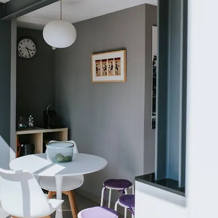 Exclusiva Balcon Rosa Mirando A Torrevieja Alicante