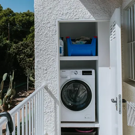 Exclusiva Balcon Rosa Mirando A Torrevieja Alicante