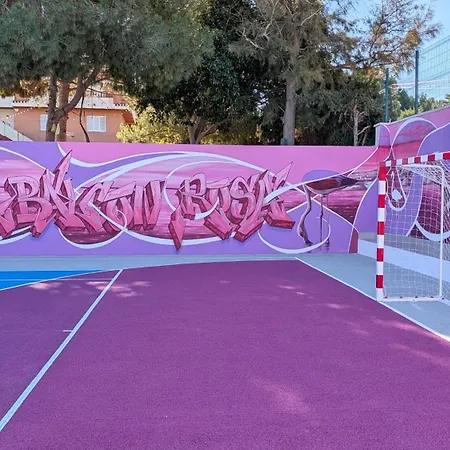 Exclusiva Balcon Rosa Mirando A Torrevieja